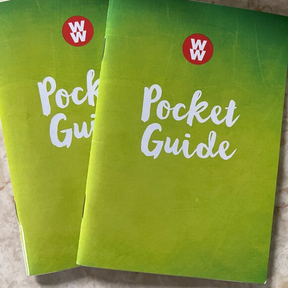 Weight Watchers 7 Pc Set Shopping, Eating, Plan, and Pocket Guides in Organizer - Picture 5 of 11